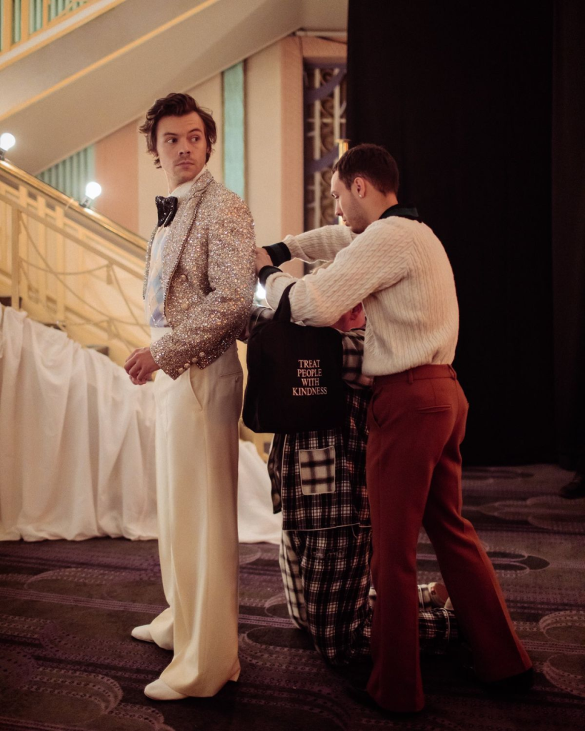 Power-stylist: чому стилісти стали новою силою у світі моди - image 4 - APRIL Journal Harry Lambert і Harry Styles.