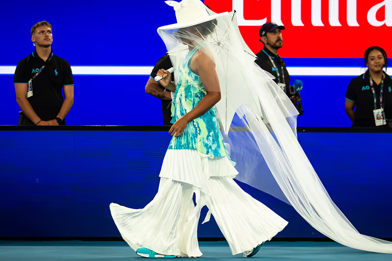 Наомі Осака на Roland Garros: модний вихід у золотій сукні - image 4 - APRIL Journal Naomi Osaka Australian Open 2026