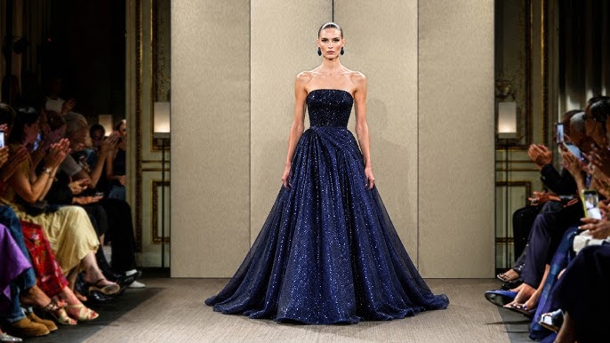 Armani Privé Couture 2026: показ темної елегантності та кутюрної майстерності - image 1 - APRIL Journal Armani Privé Couture 2026: показ темної елегантності та кутюрної майстерності
